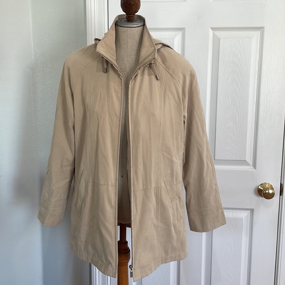 London fog trench coat rain removable hood zipper khaki tan women’s size small S - Picture 3 of 16